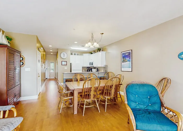 Pier Pointe Villas C102