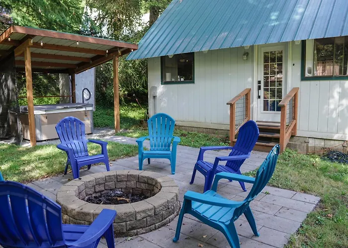 R & R Chalet At Mt. Rainier