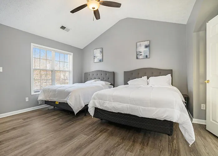 Cozy Home In Austell