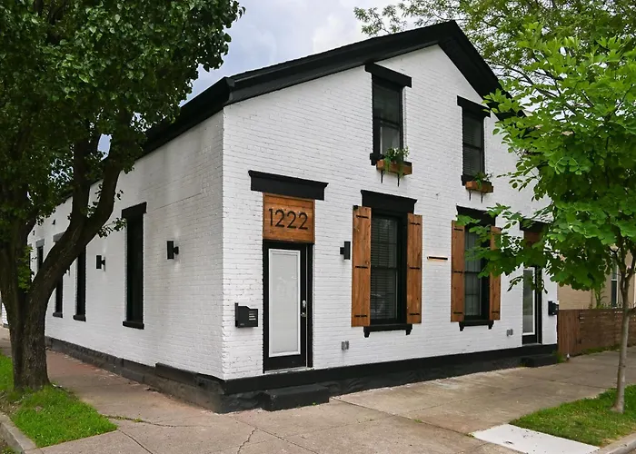 2Br Townhome - Free Parking, Minutes To Stadiums