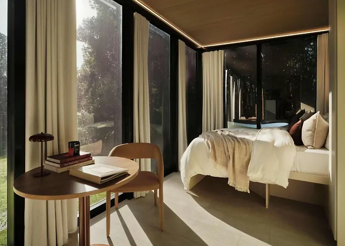 Luxury Mirror Home In Byron Bay