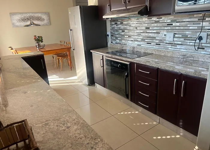Modern , Spotless Townhouse In Quiet Estate - Pietermaritzburg
