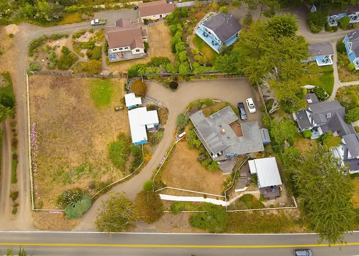 Cozy Mendocino Home Near Headlands State Park