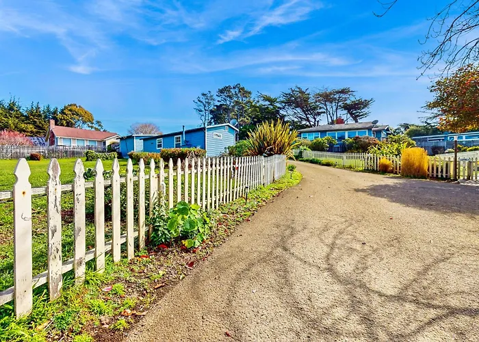 Mendocino Getaway - Ocean Views & Family Fun