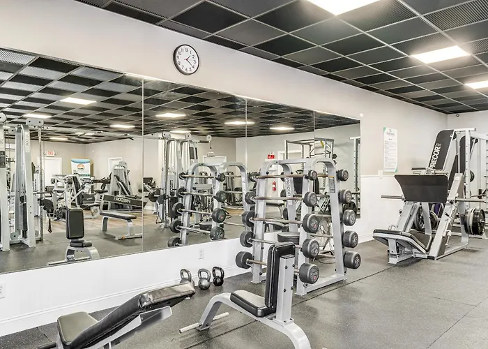 Resort Amenities & Beach Access: Huddleston Condo