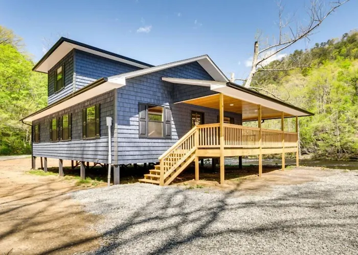 River Escape River Front Cabin