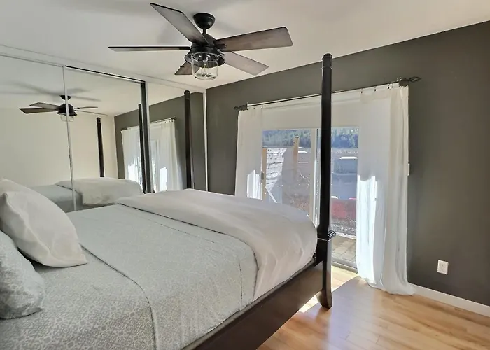 Taurean Vines Guest House