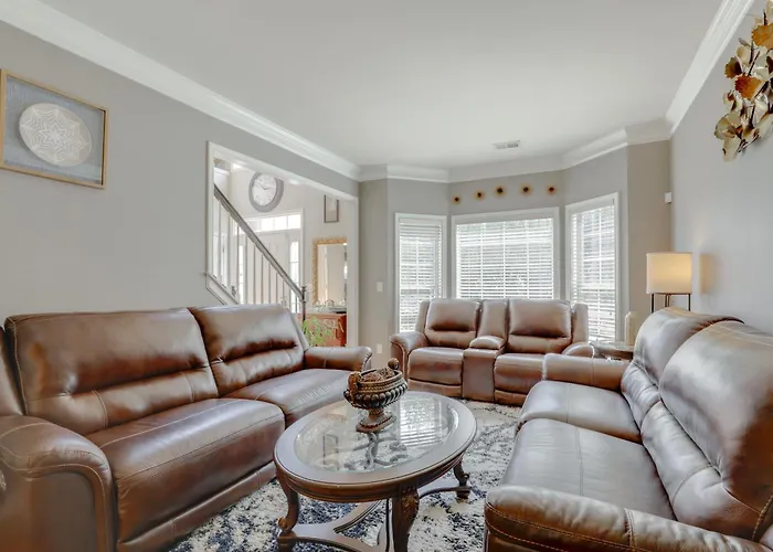 4 Mi To Chattahoochee River: Family Home W/ Yard!