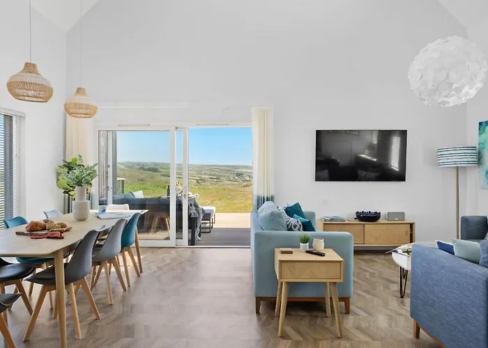 5 The Vista- Hot Tub - Pet Friendly - Pool