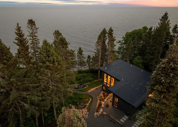 Tallens Stuga On Lake Superior | Near Lutsen Mtn