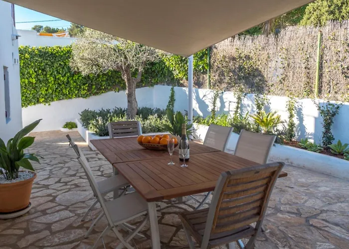 Luxury Awaits: Rent Ibiza Villa 1001