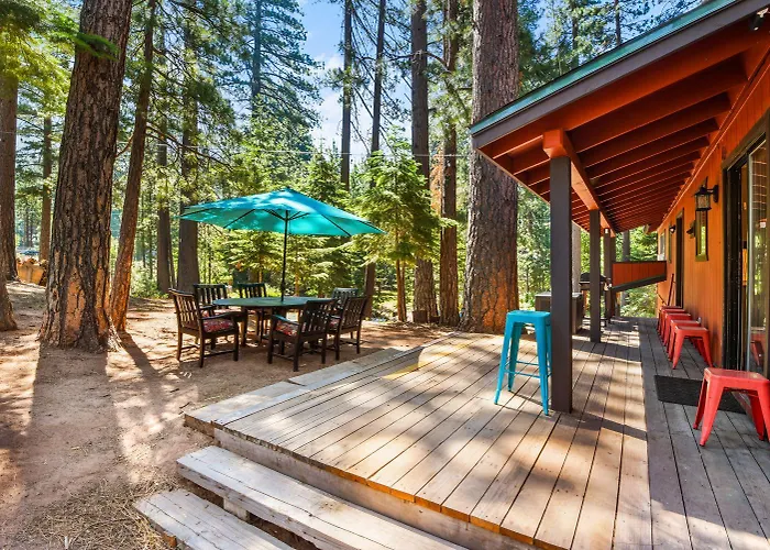 Incline Bliss Dreamy Pet Friendly Escape