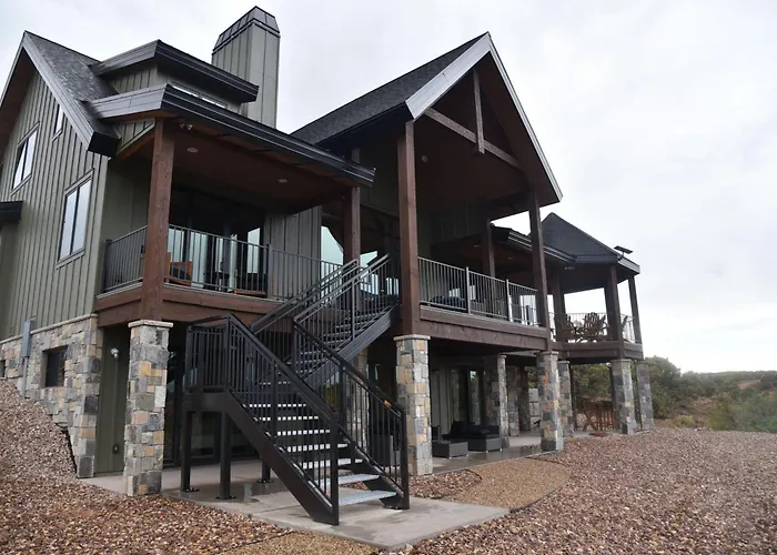 Spectacular And New Cliff Lake Lodge Six Lakes Resort