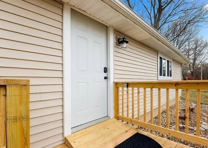 Comfort Cabin - 2Bd Family Getaway In Creve Coeur