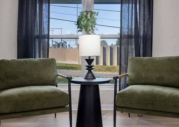 Hines Haven - Unit 2 - Perfect Bnb For You