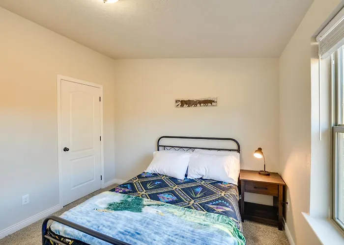 Peaceful Deary Vacation Rental W/ Deck & Views!