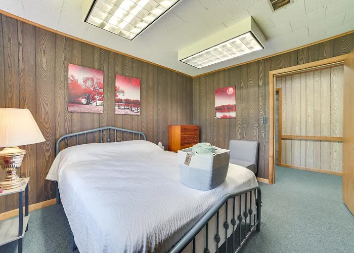 Outdoor Retreat In Atlanta Near Lakes & Trails!