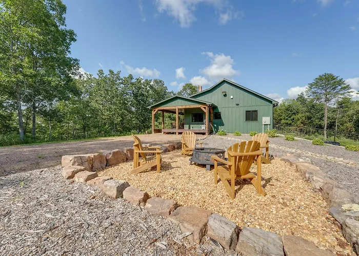 Hot Tub, Trail Access & 400 Acres On Lavender Mtn!