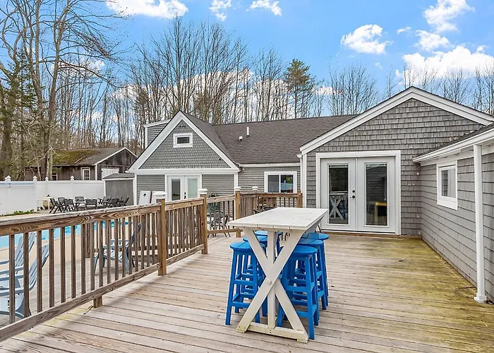 Kennebunk/Kennebunkport Beach House W/Pool!