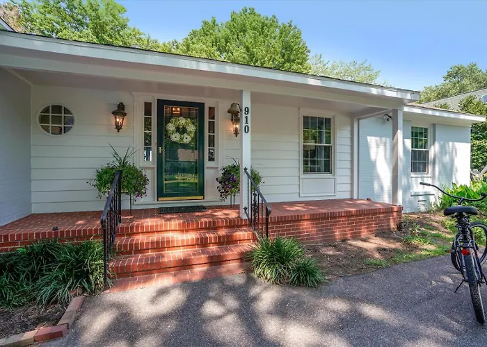 Riverview Retreat
