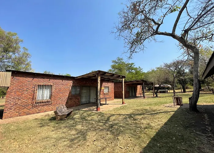 Bush Lovers Lodge