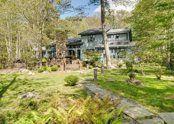 Luxe Poconos Pines Home W/ Beach + Amenities!