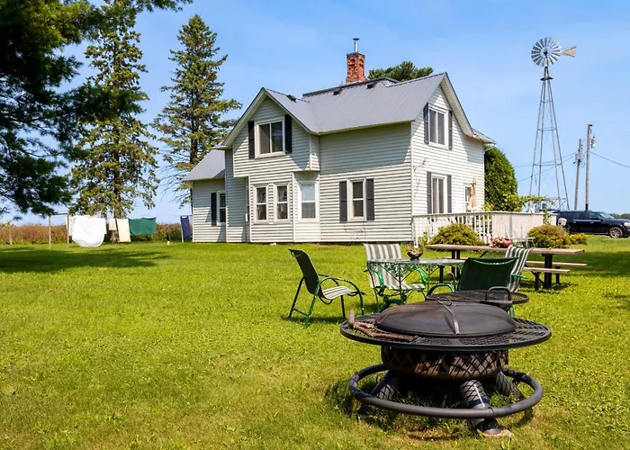 Historic Farmhouse W/ Fire Pit: Pet Friendly!