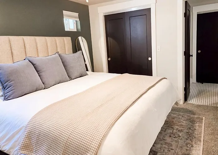 Cozy And Spacious Home In Ogden