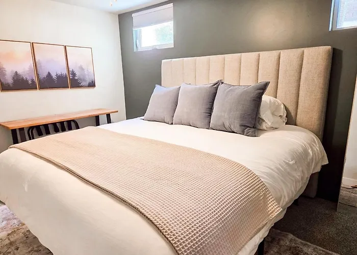 Cozy And Spacious Home In Ogden