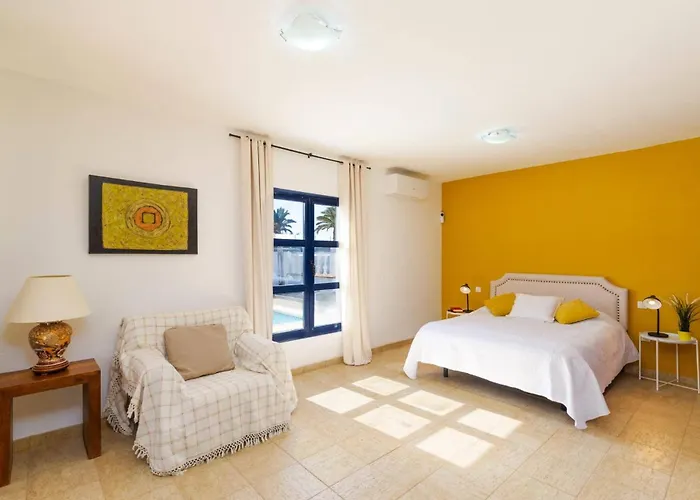 Villa Castillo Del Aguila By Villa Plus Playa Blanca 