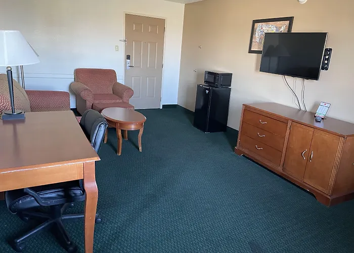 Econo Lodge Kalamazoo Near Wings Stadium