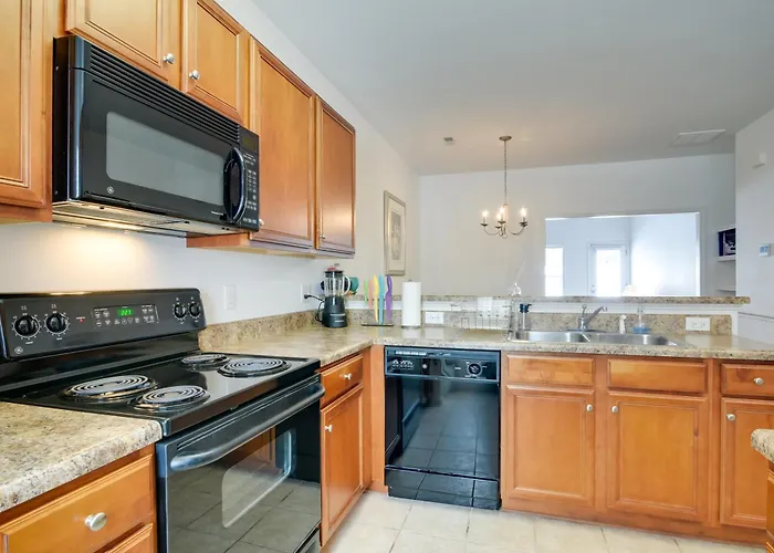 Inviting High Point Townhome With Patio + Privacy!