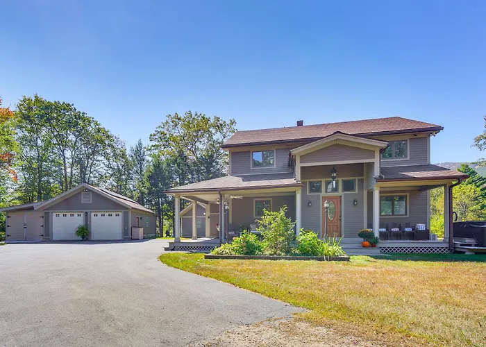 1 Mi To Okemo Mtn Resort: Ludlow Home W/ Hot Tub