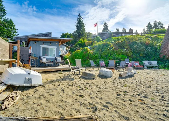 Gig Harbor Historical Beach House In Wollochet Bay