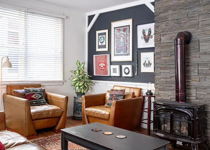 The Downtown Hive By Revelstoke Vacations