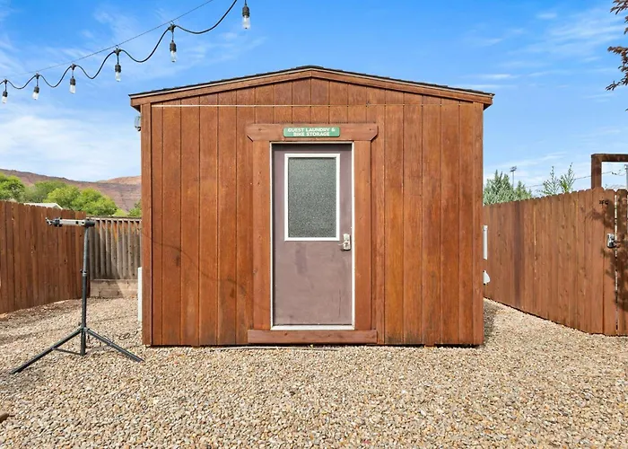 Downtown Cozy Home Base - Purple Sage 7