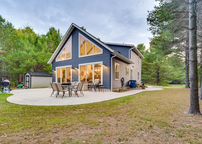 Waterfront Webster Cabin W/ Dock On Warner Lake!