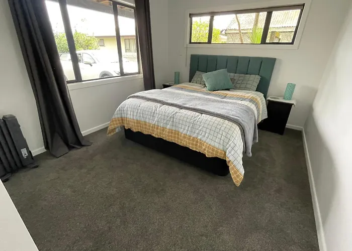 Te Awa Holiday Home