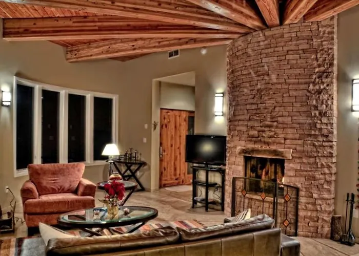 Gorgeous Casita With 360-Degree Views Of Abiquiu Lake And Ghost Ranch Near Santa Fe, New Mexico