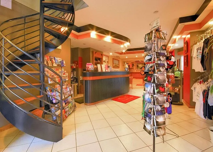 Econo Lodge At The Falls North