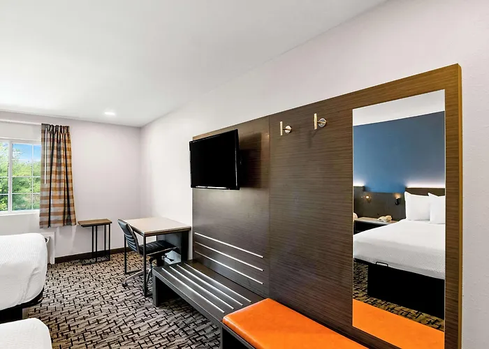 Econo Lodge Bethel - Danbury