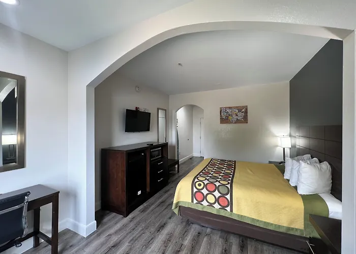 Econo Lodge Beaumont I-10 South