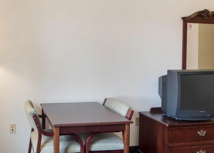 Econo Lodge Weatherford