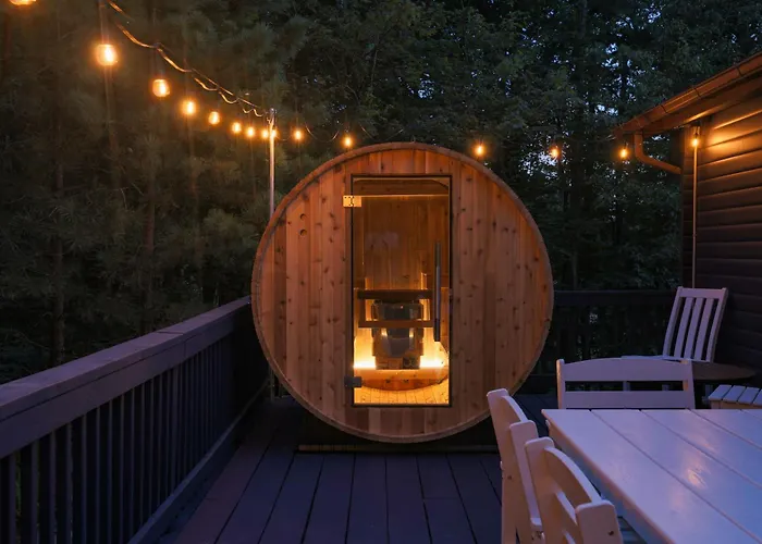Iconic Chalet With Sauna, Hot Tub, Fire Pit, Plunge