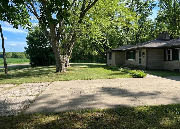 Beautiful - Country Home 4 Bedrooms