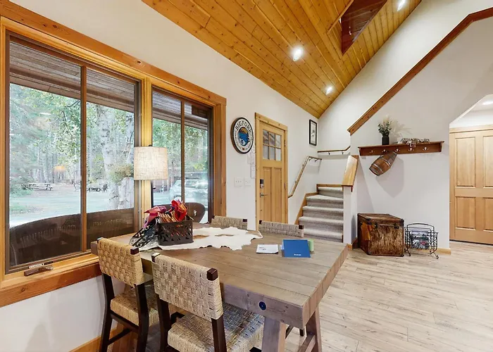 Deer Pine Cabin