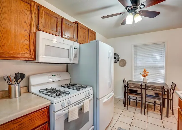 30 Day Minimum - Entire House - Washer And Dryer And Ac