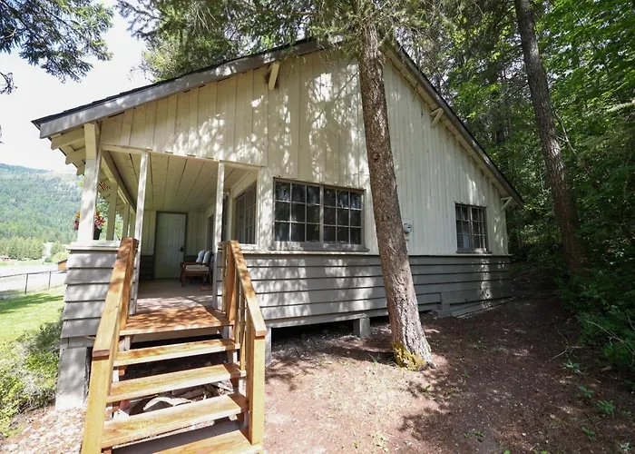 Wilderness West Resort Cabin 7