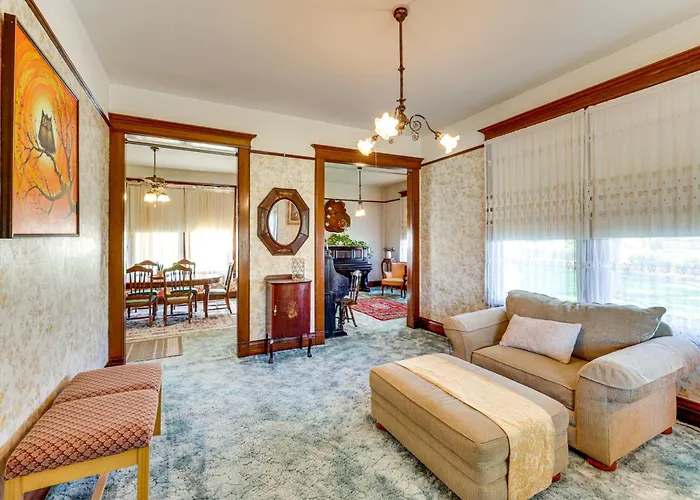2 Mi To River: Historic Clarkston Home W/ Views!