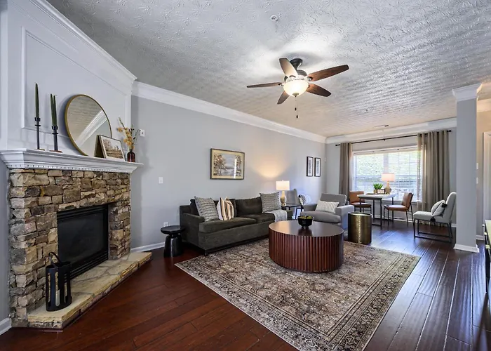 1431 Bay Overlook Dr Woodstock